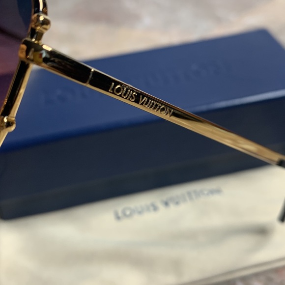 ❤️❤️SOLD❤️❤️Louis Vuitton sunglasses - Picture 3 of 7